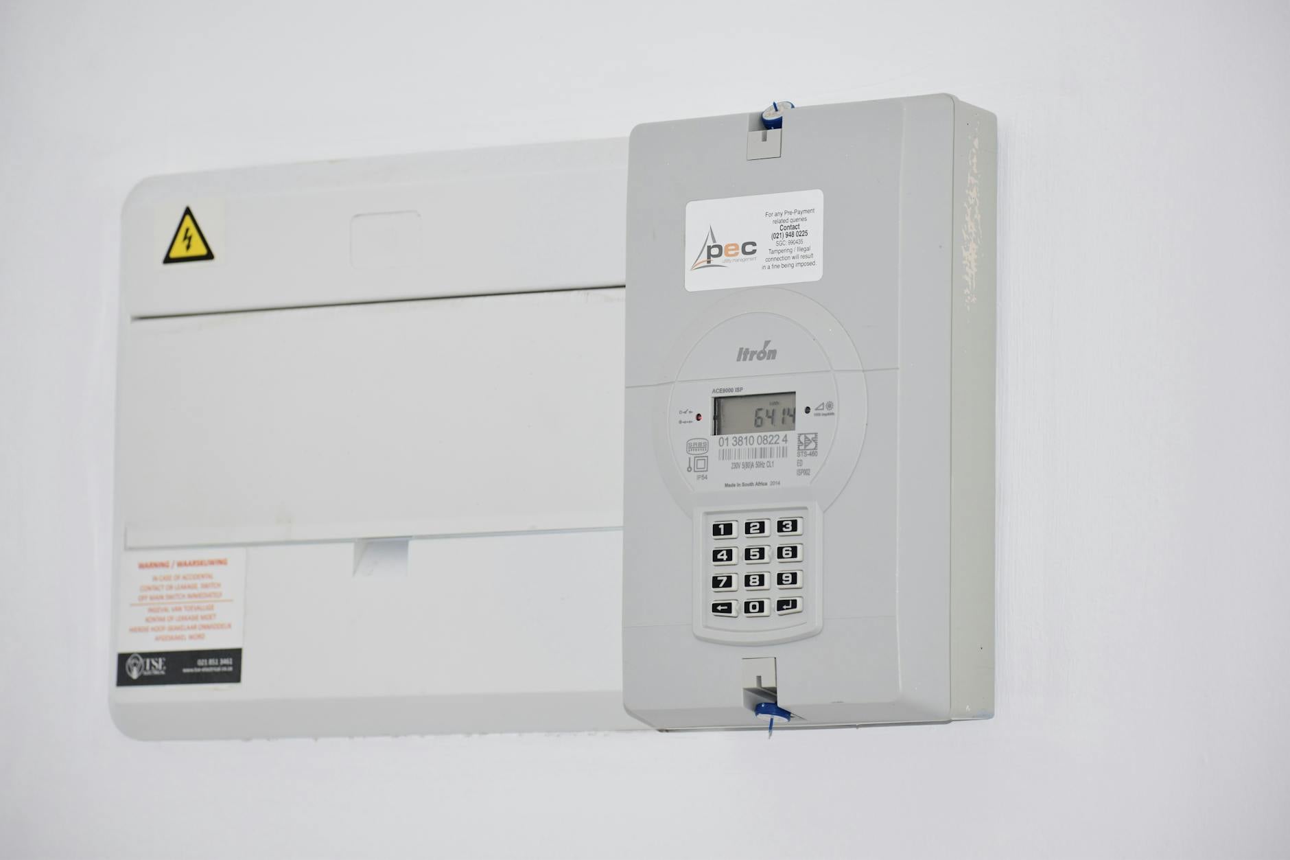 Average Electricity Bill for a 3 Bedroom House UK: 2024 Costs