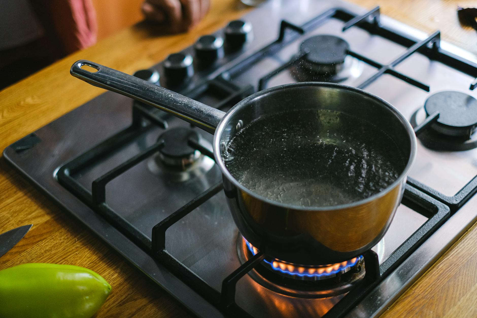 Cheapest Way to Boil Water: Kettle vs Microwave vs Hob Compared
