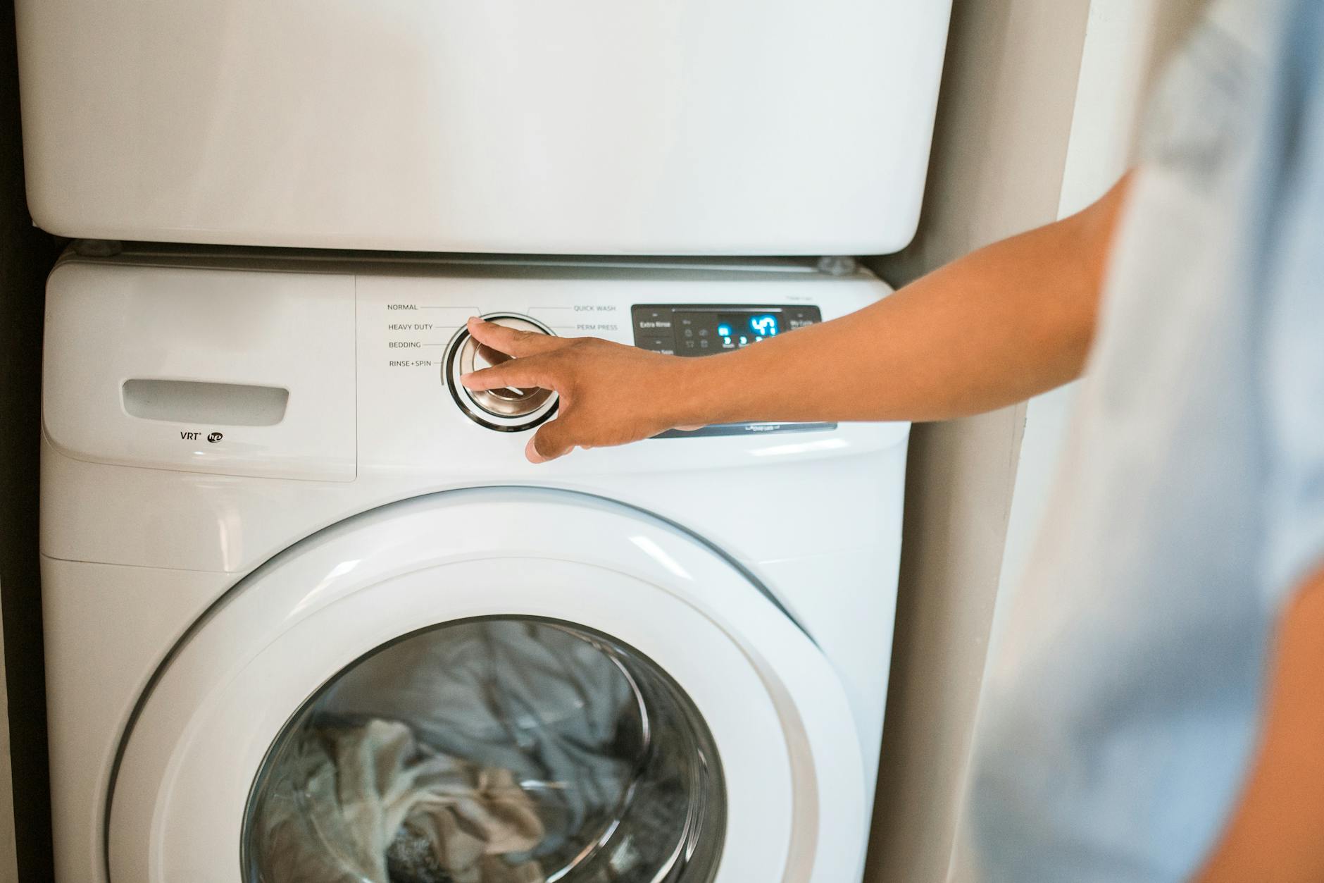 HE vs Standard Washer Energy Comparison: The True Cost Per Load