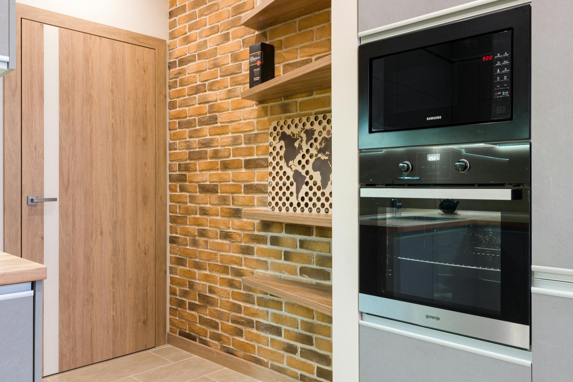 Hidden Storage for Small Kitchen Ideas: A Cost-Efficiency Analysis