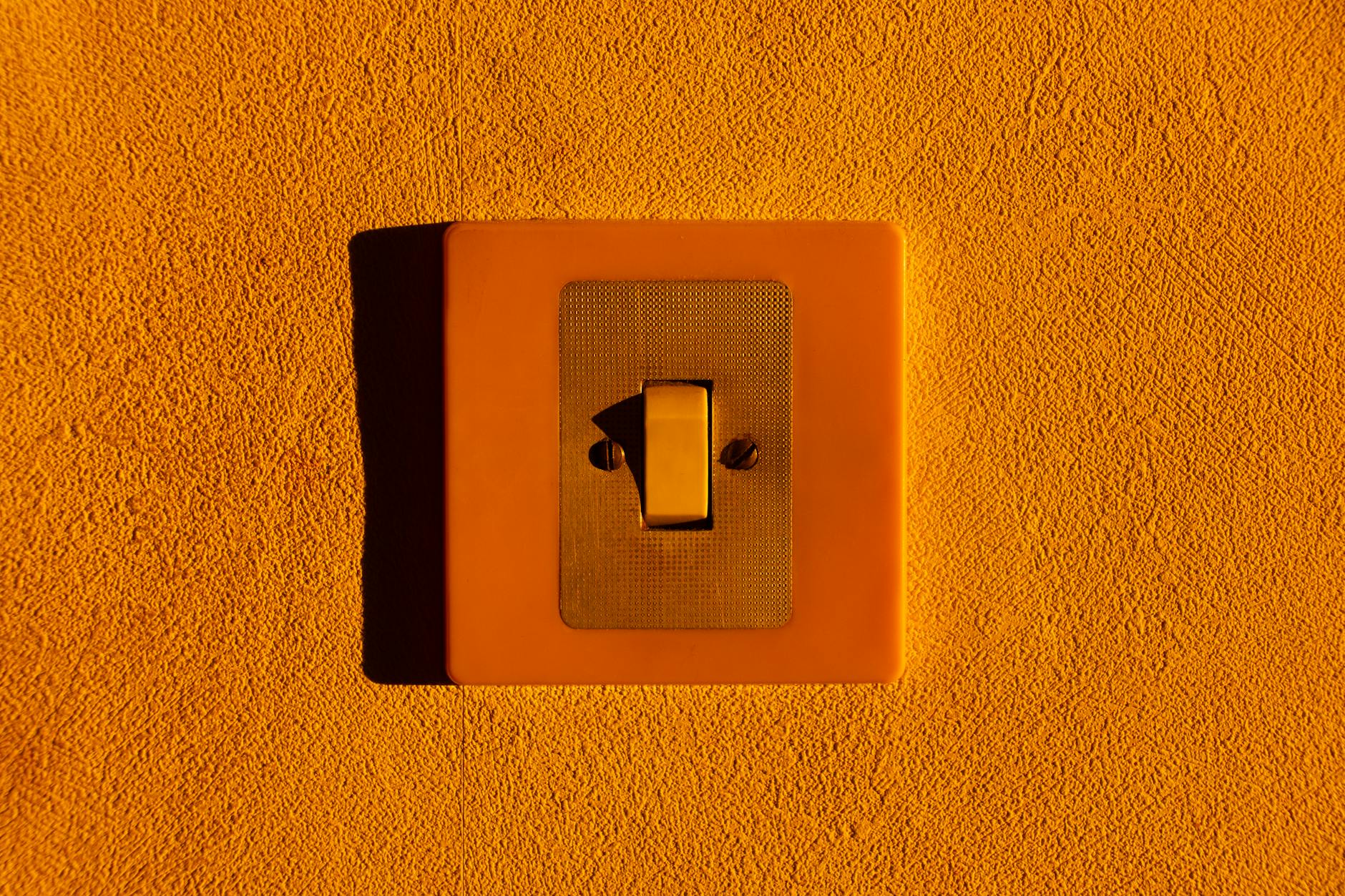 How to Switch Energy Supplier in the UK: The Complete Guide