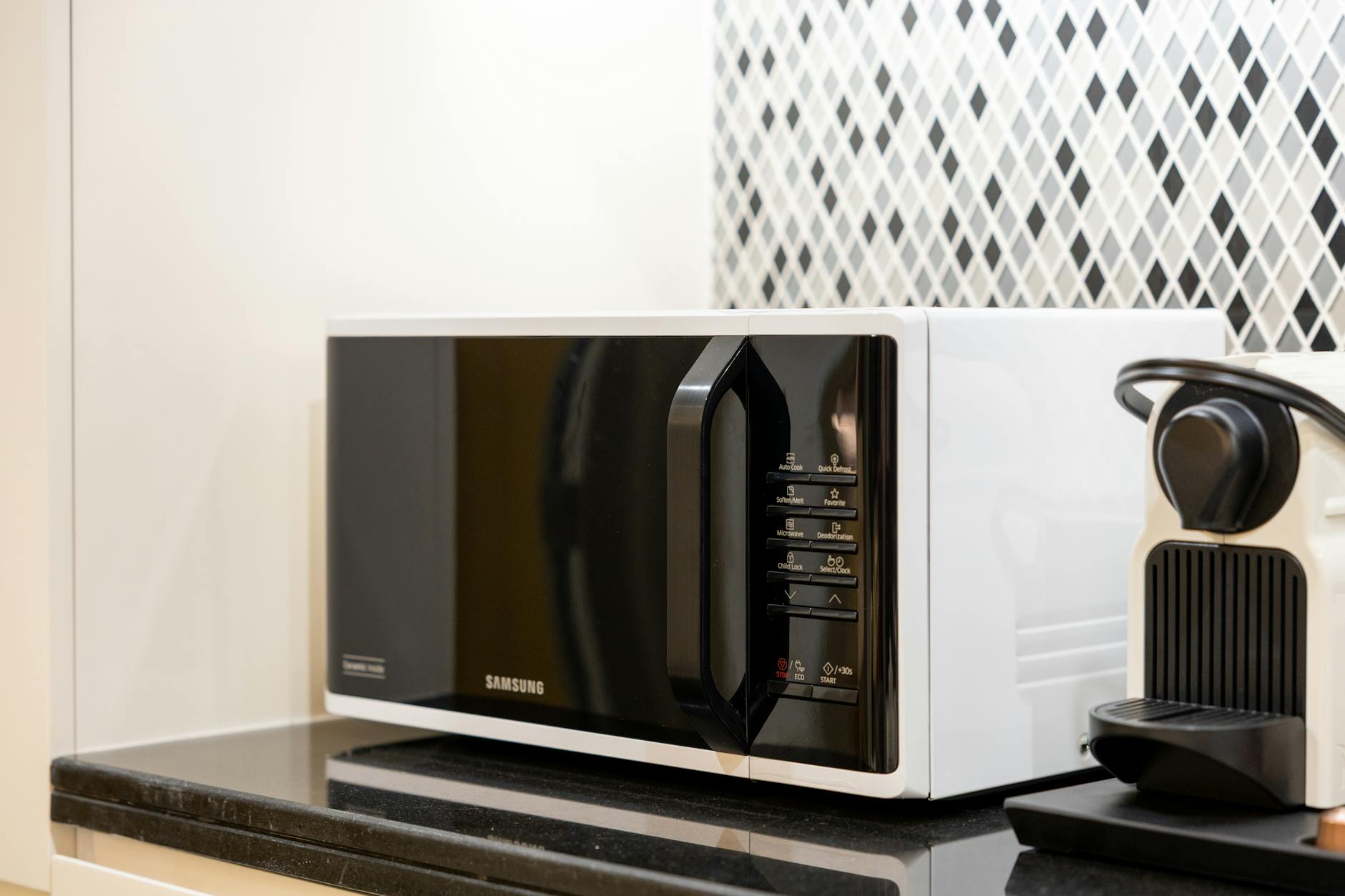 Microwave Wattage Comparison Guide: What Do You Actually Need?
