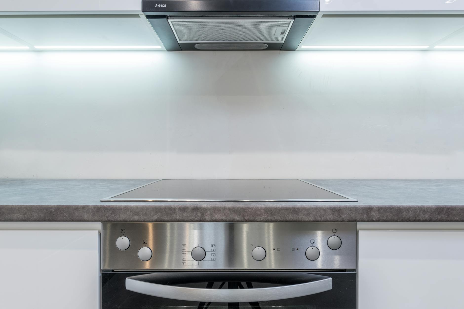 Minimalist Kitchen Appliance Guide: Cooking with Less