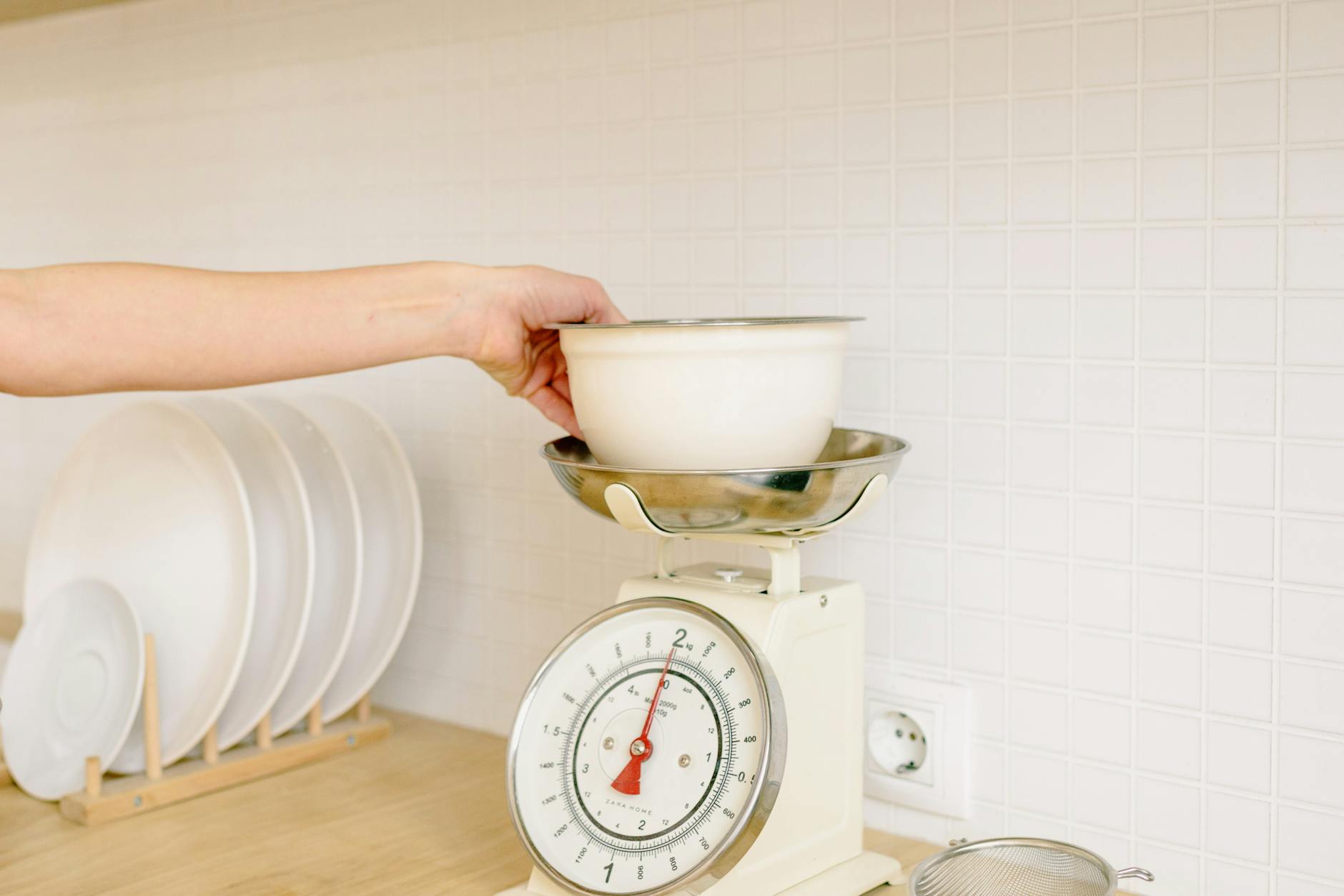 Best Wireless Kitchen Scales and Measurement Tools 2026: Accuracy and Value Compared