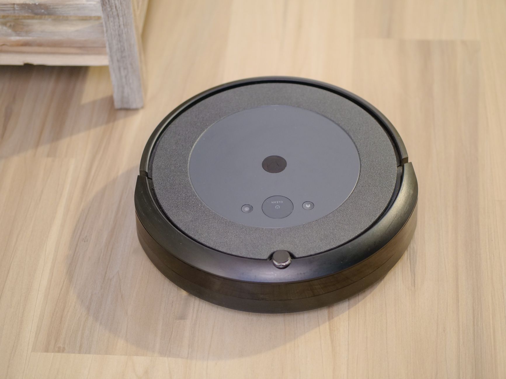 Robot Vacuums Guide 2026: The Efficiency Verdict on Automated Cleaning