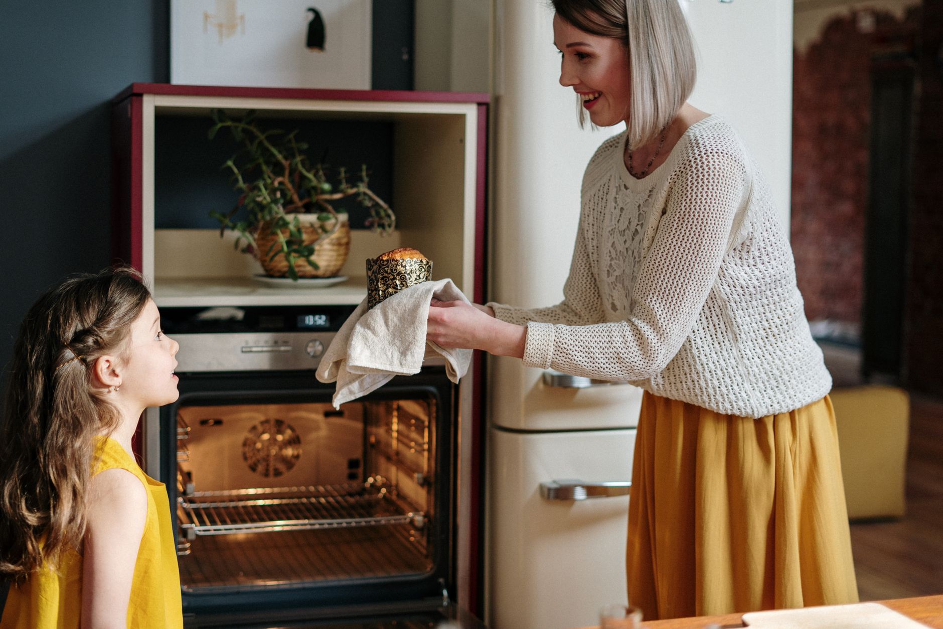 Is a Smart Oven Worth It? Running Costs vs. Full-Size Oven Compared (2026)