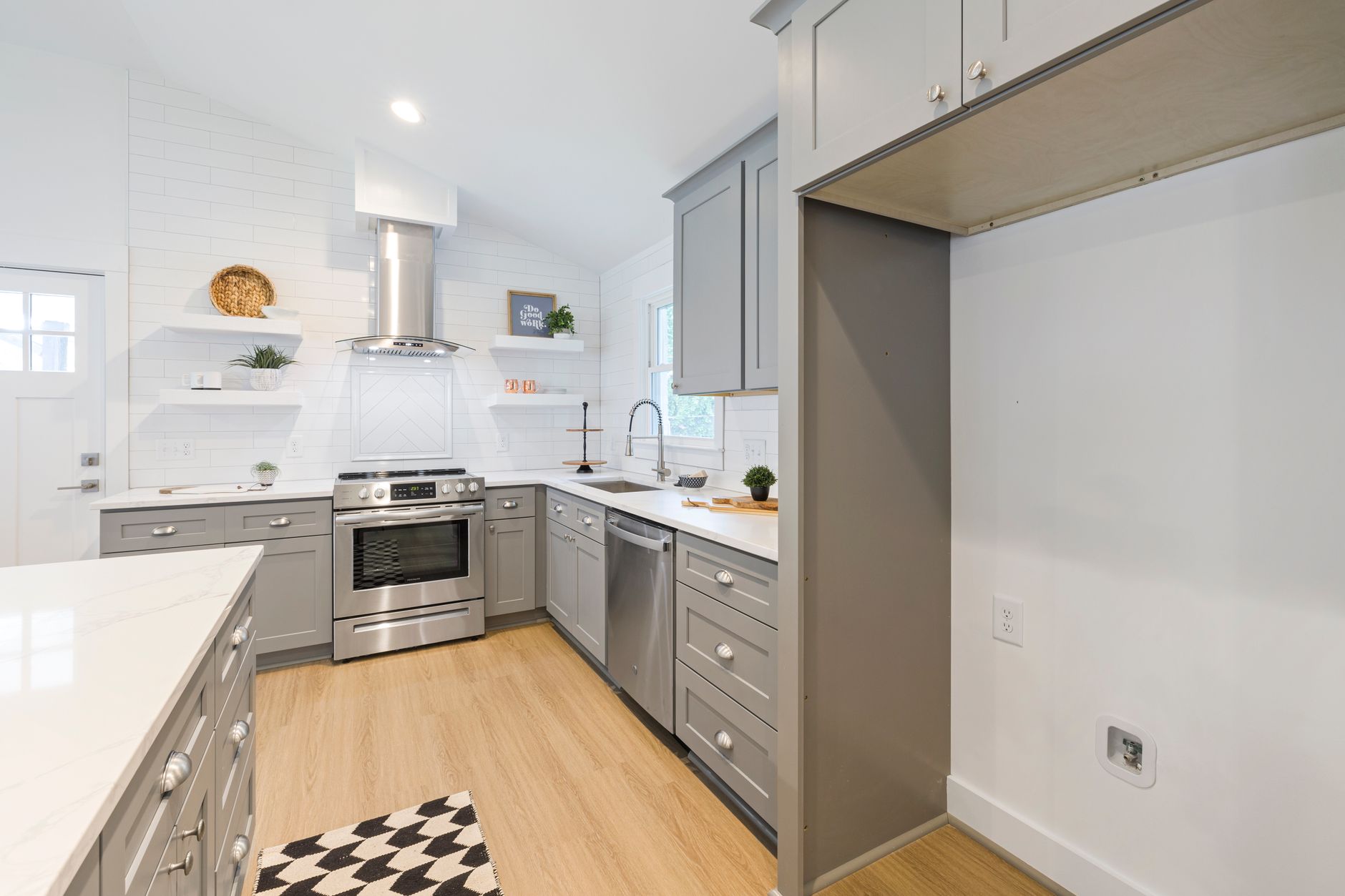 Smart Refrigerators: Honest Cost and Convenience Analysis with App Integration (2026)