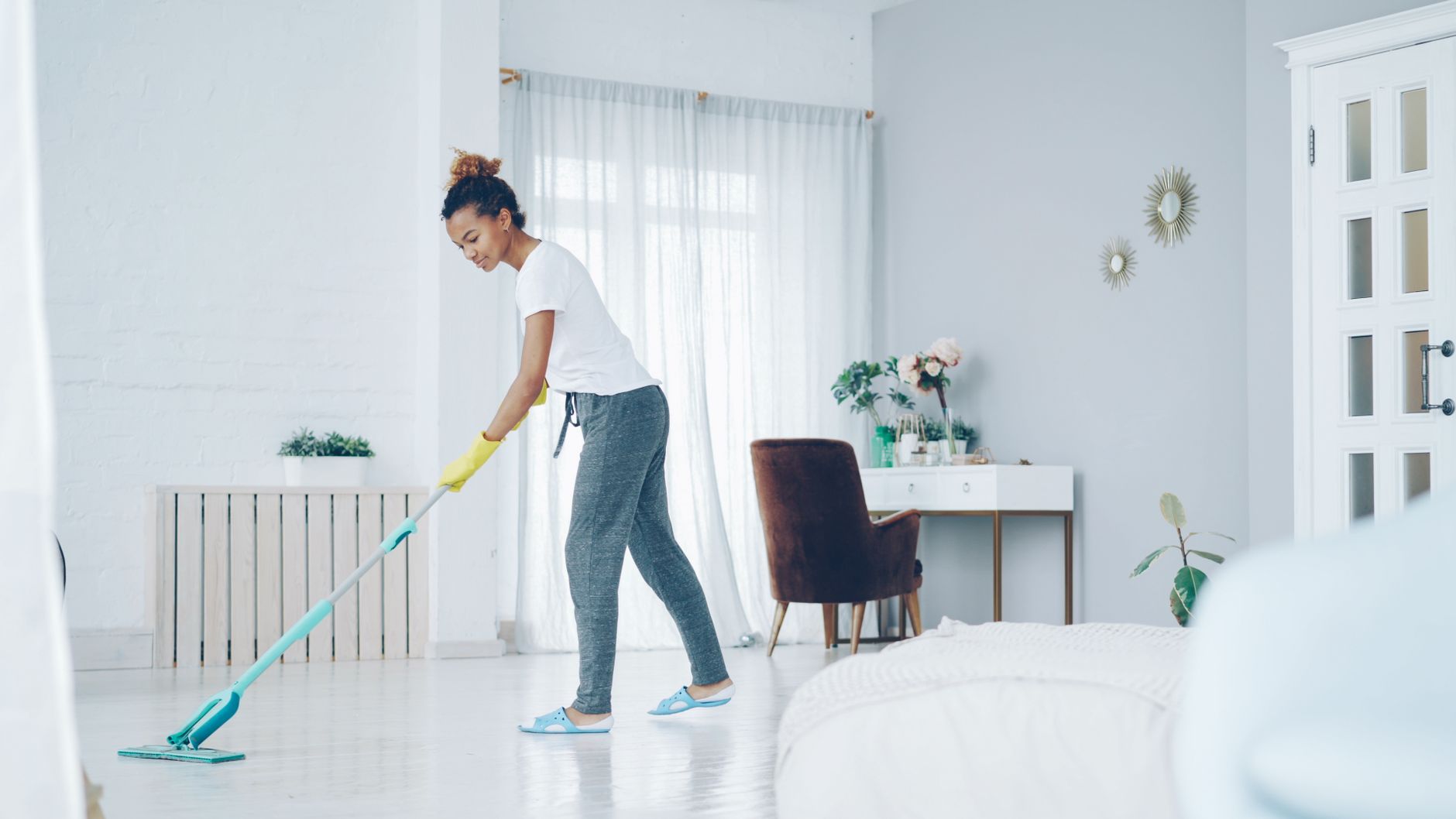 Steam Mops Guide 2026: Cleaning Performance & Running Costs