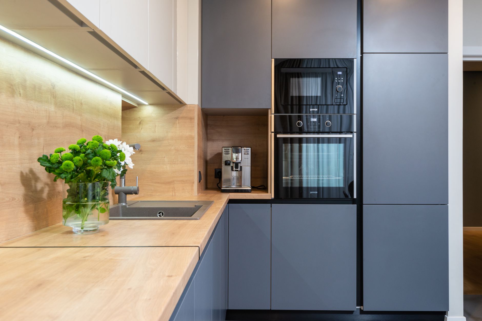 Voice-controlled kitchen appliances reviewed — which ones earn their counter space in 2026?